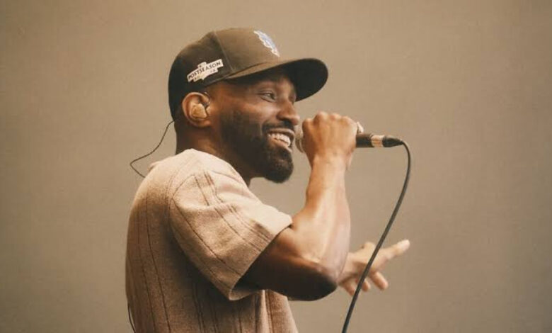 Le retour mélancolique et élégant d'Abou Tall redéfinit aujourd'hui sa trajectoire artistique dans le hip-hop Le retour mélancolique et élégant d'Abou Tall redéfinit aujourd'hui sa trajectoire artistique dans le hip-hop | People MGZ