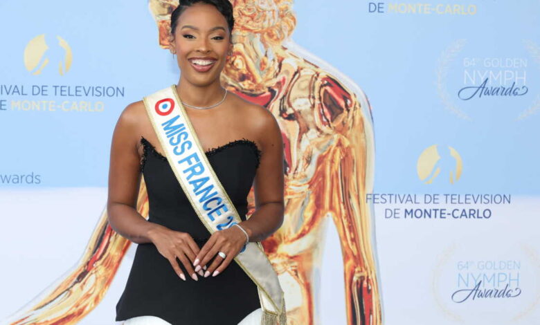 Les sept jurés qui évalueront les candidates à Miss France 2026 incluent une actrice de renommée mondiale et une créatrice de contenu influente Les sept jurés qui évalueront les candidates à Miss France 2026 incluent une actrice de renommée mondiale et une créatrice de contenu influente | People MGZ