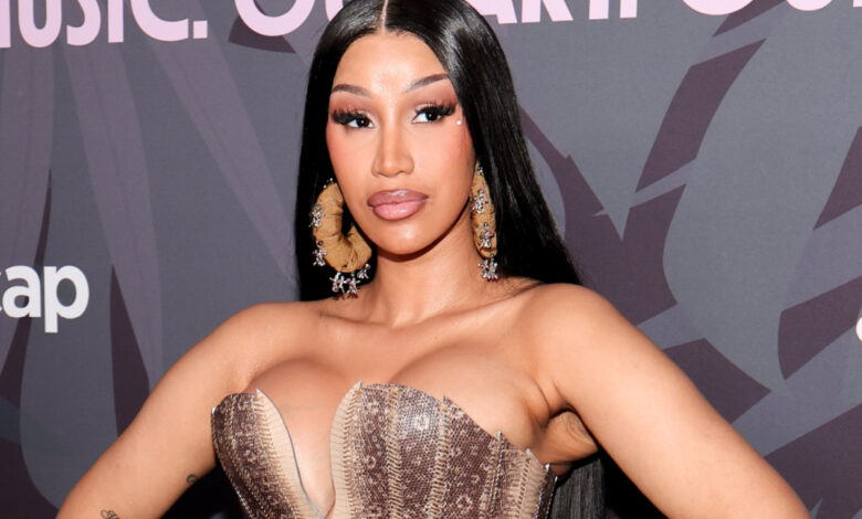 Cardi B envisage un changement majeur d'approche artistique pour la création de son prochain projet discographique Cardi B envisage un changement majeur d'approche artistique pour la création de son prochain projet discographique | People MGZ