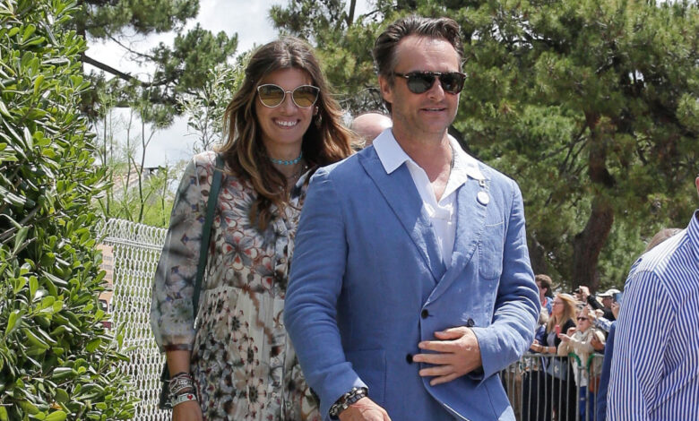 David Hallyday et Alexandra : comment elle s’est intégrée au sein du clan familial après l’adoption ? David Hallyday et Alexandra : comment elle s’est intégrée au sein du clan familial après l’adoption ? | People MGZ