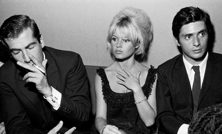 L'infidélité de Brigitte Bardot avec un célèbre chanteur aurait provoqué sa rupture avec Jean-Louis Trintignant L'infidélité de Brigitte Bardot avec un célèbre chanteur aurait provoqué sa rupture avec Jean-Louis Trintignant | People MGZ