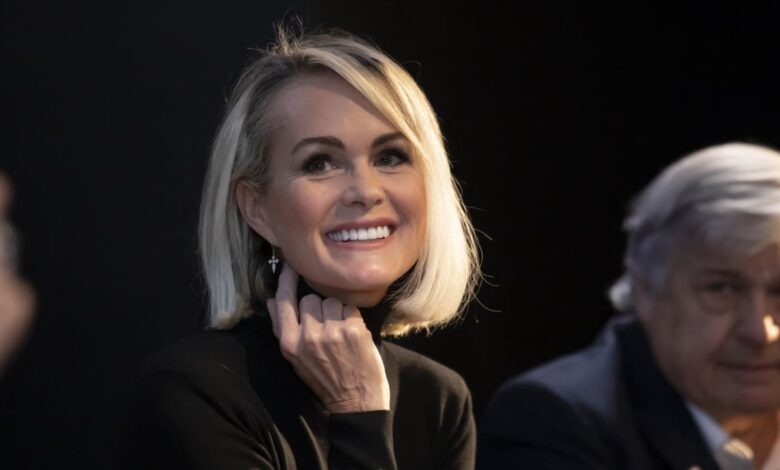 Laeticia Hallyday officialise enfin sa relation avec Serge Varsano, son compagnon de deux décennies son aîné Laeticia Hallyday officialise enfin sa relation avec Serge Varsano, son compagnon de deux décennies son aîné | People MGZ