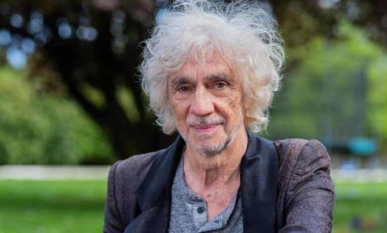 Louis Bertignac habite une ancienne ferme de musicien à proximité de Fontainebleau Louis Bertignac habite une ancienne ferme de musicien à proximité de Fontainebleau | People MGZ