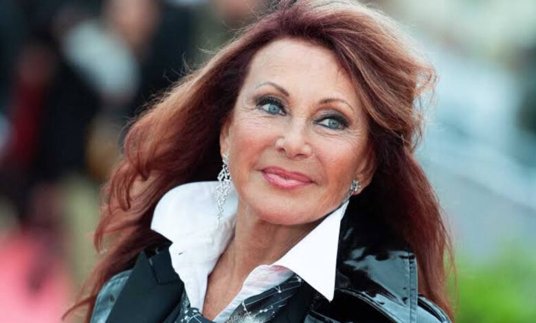 La chanteuse Julie Pietri s'exprime enfin sur son éviction de la tournée Stars 80 | People MGZ