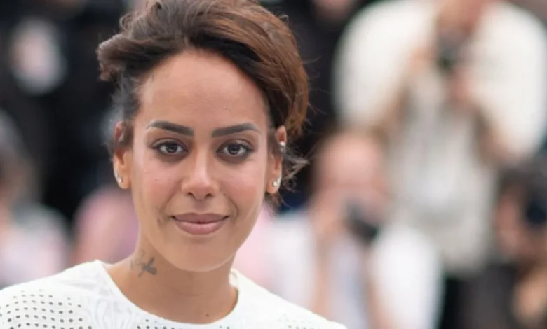 Amel Bent : sa méthode surprenante pour perdre 20 kilos Amel Bent : sa méthode surprenante pour perdre 20 kilos | People MGZ