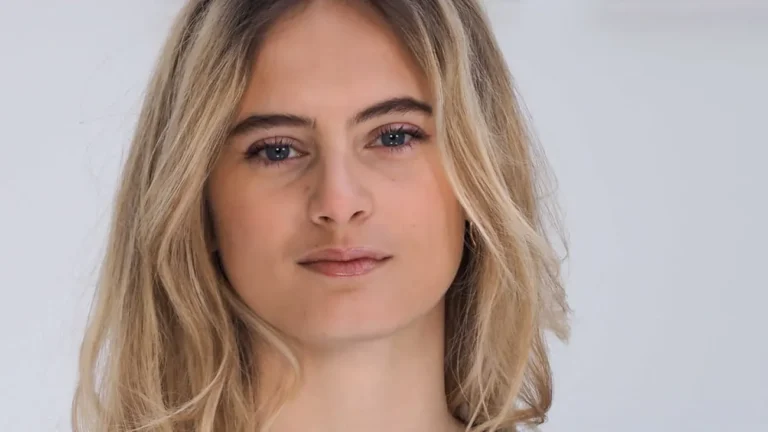Violette d'Urso, la fille d'Inès de la Fressange, poursuit ses études dans une ville très prisée et c'est un choix étonnant | People MGZ