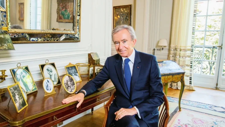 Bulgari hôtel, propriété de Bernard Arnault, décroche une distinction très convoitée cinq ans après son ouverture Bulgari hôtel, propriété de Bernard Arnault, décroche une distinction très convoitée cinq ans après son ouverture | People MGZ